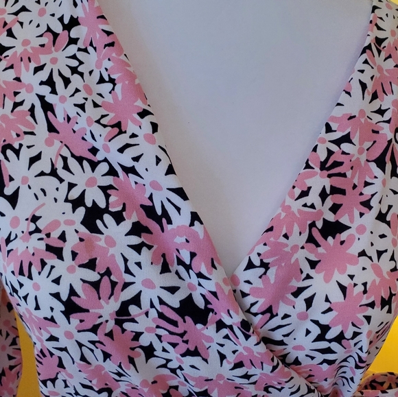 DIANE VON FURSTENBERG Wrap dress, size 10, excellent condition, dry cleaned. - Picture 1 of 13